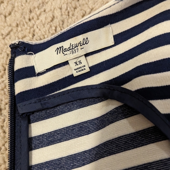 Madewell women's xs striped afternoon crew dress with pockets!! - Picture 11 of 11